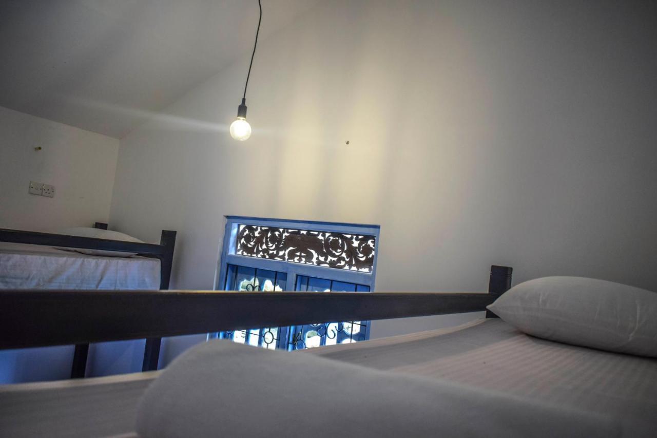 ディックウェラ Bunk 15 Hiriketiyaホステル エクステリア 写真